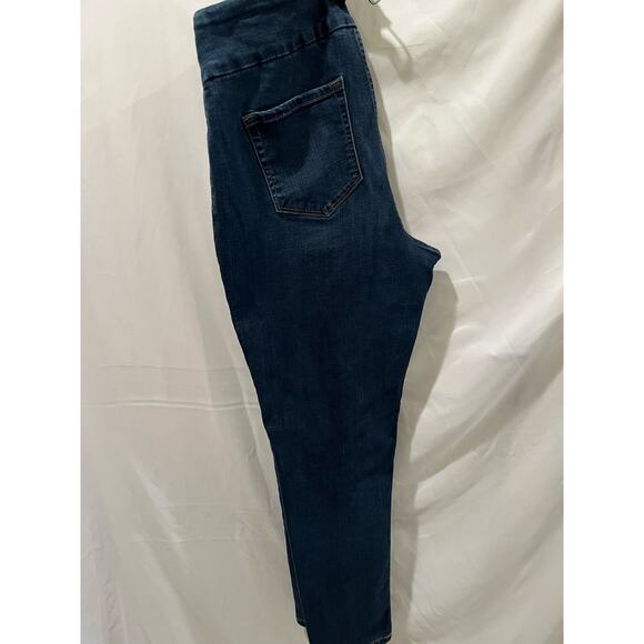Lee Sculpting Slim Fit Skinny Leg Pull-On Jeans - Size 12 Petite - Picture 7 of 8
